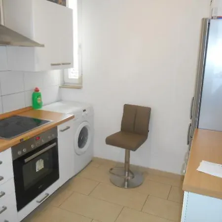 Ferienwohnung Bad-canstatt City Apartamento *